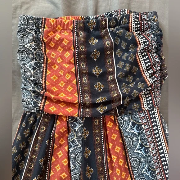 Women’s Wide Leg Strapless Jumper- Size M - Picture 5 of 7